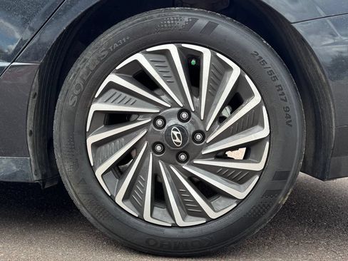 Used 2025 Hyundai Sonata SEL FWD image 11