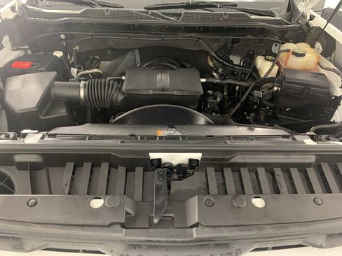 Used 2024 Chevrolet Silverado 2500 Custom w/ Custom Convenience Package AWD/4WD image 9