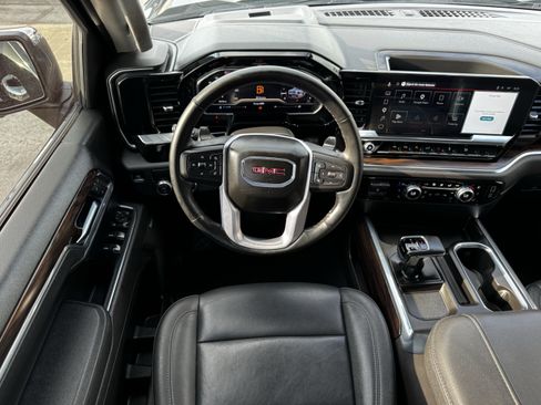 Used 2025 GMC Sierra 1500 SLT RWD image 14