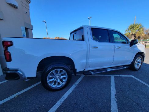 Used 2022 Chevrolet Silverado 1500 LTZ image 14
