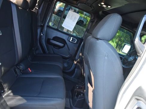 Used 2021 Jeep Gladiator Sport AWD/4WD image 14