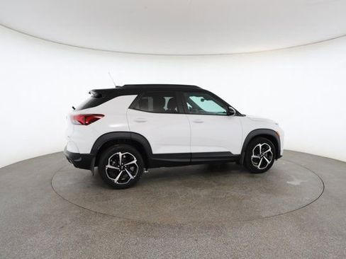 Used 2021 Chevrolet TrailBlazer RS w/ Technology Package image 20