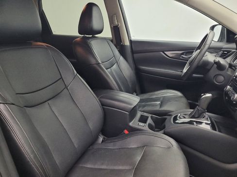 Used 2017 Nissan Rogue SL w/ SL Premium Package image 21