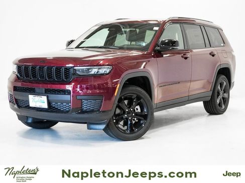 New 2025 Jeep Grand Cherokee L Altitude AWD/4WD image 1