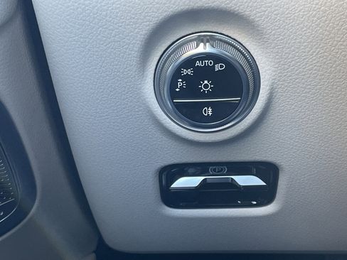 New 2026 Mercedes-Benz CLE 53 AMG 4MATIC Cabriolet image 31