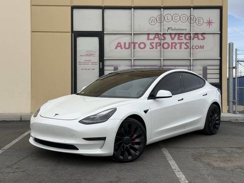 Used 2021 Tesla Model 3 Performance image 32