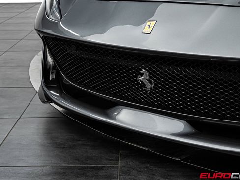 Used 2022 Ferrari 812 GTS RWD image 13
