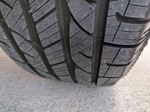 Used 2019 Ford Edge SEL w/ Equipment Group 201A FWD image 12