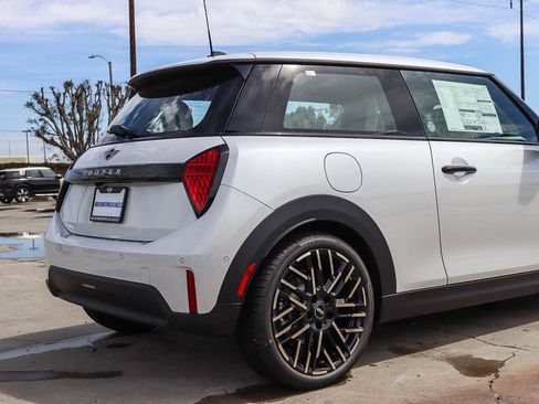 New 2027 MINI Cooper 2-Door Hardtop FWD image 11