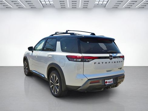 New 2026 Nissan Pathfinder Platinum w/ Cargo Package AWD/4WD image 6