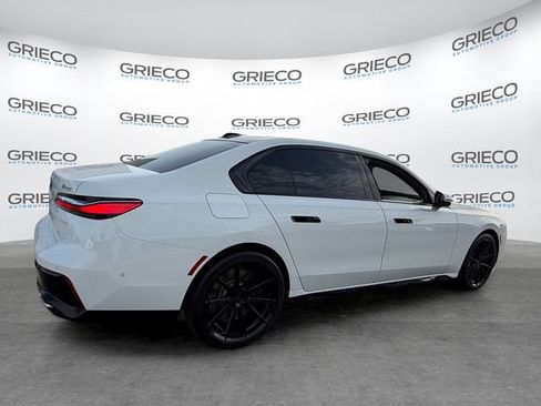 Used 2023 BMW 760i xDrive AWD/4WD image 7