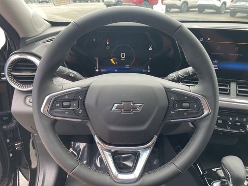 New 2026 Chevrolet Trax ACTIV w/ Driver Confidence Package FWD image 12