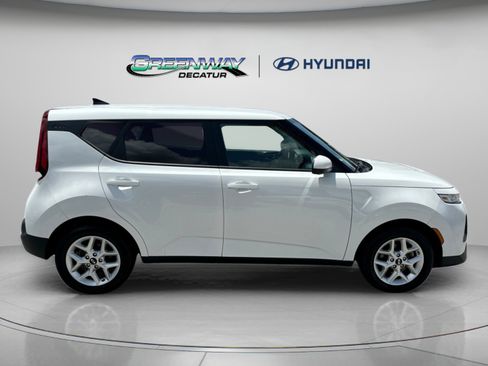 Used 2021 Kia Soul S FWD image 9