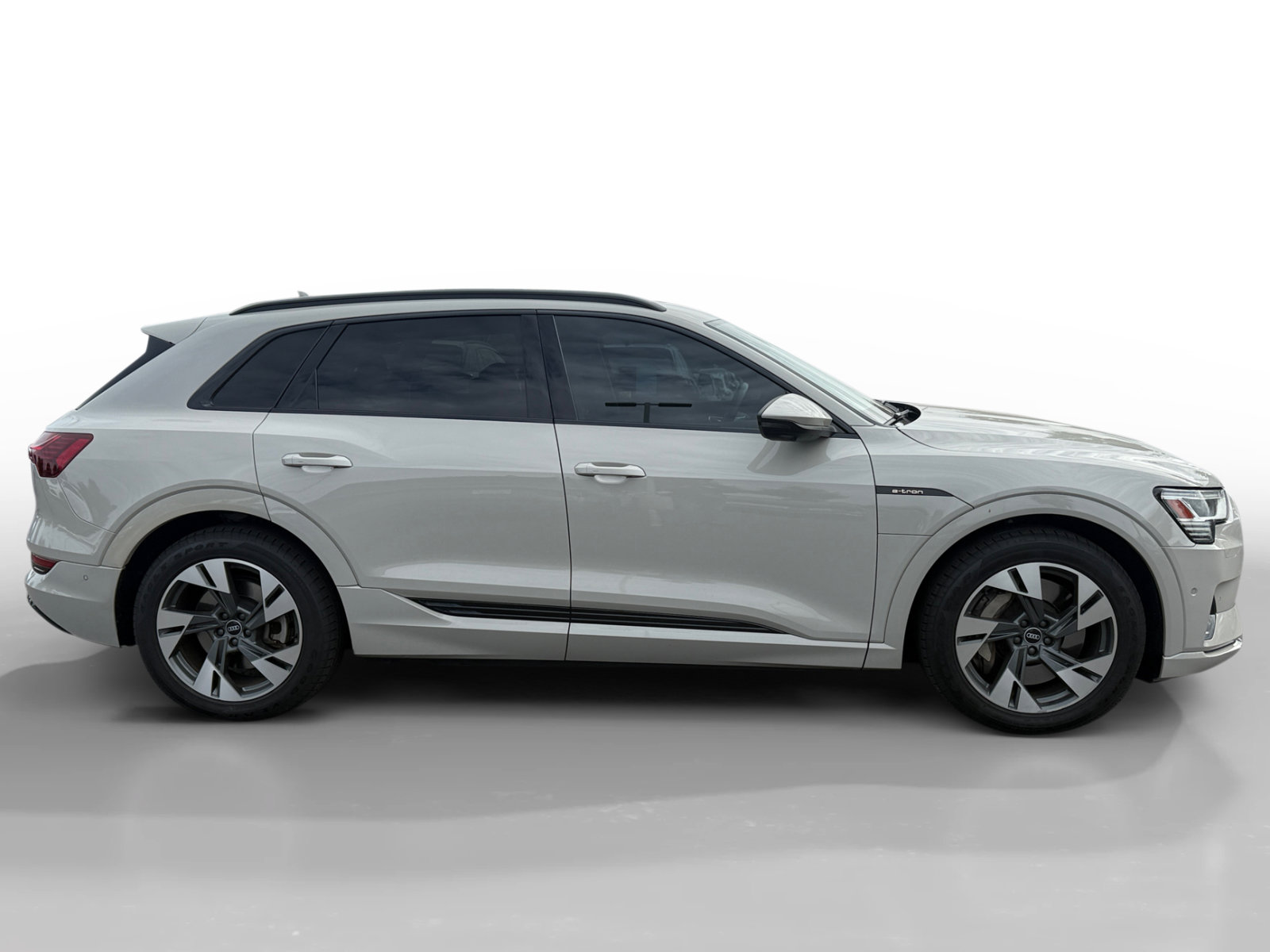 Used 2021 Audi e-tron Premium w/ Convenience Plus Package AWD/4WD image 6