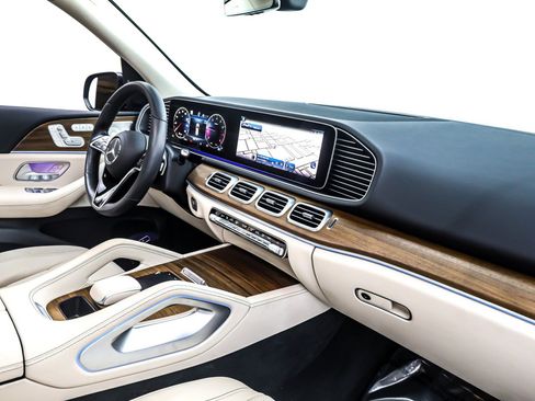 Certified 2025 Mercedes-Benz GLE 350 4MATIC image 17