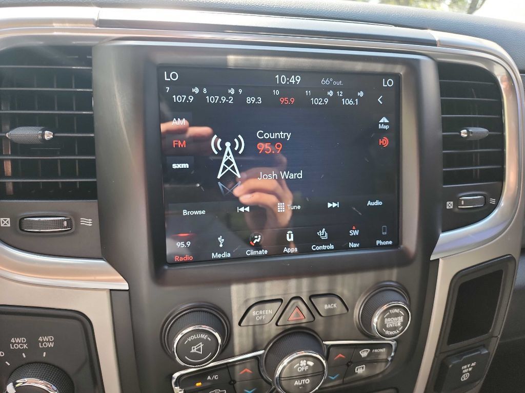 Used 2018 RAM 2500 Big Horn w/ Harvest Edition AWD/4WD image 30