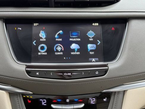 Used 2018 Cadillac XT5 Luxury w/ Driver Awareness Package FWD image 40