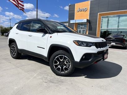 New 2026 Jeep Compass Trailhawk w/ Sun, Sound & Navigation Group