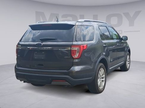 Used 2019 Ford Explorer XLT w/ Equipment Group 202A AWD/4WD image 5
