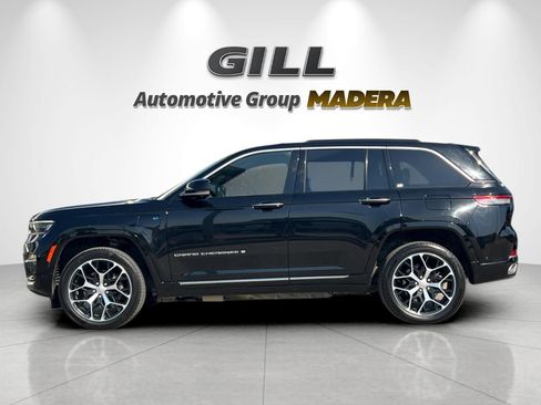 Used 2023 Jeep Grand Cherokee Summit AWD/4WD image 6