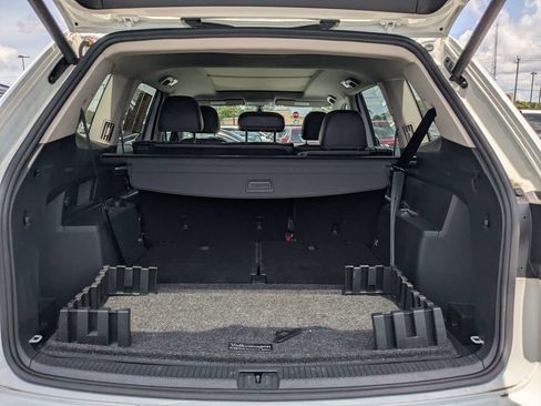Used 2022 Volkswagen Atlas SE FWD image 11