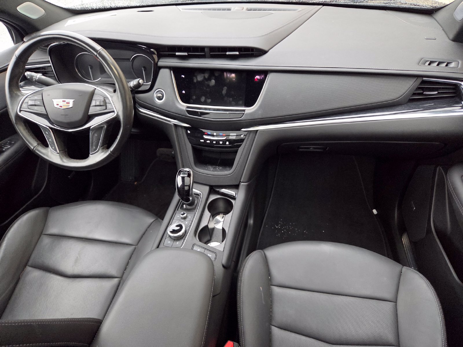 Used 2024 Cadillac XT5 Premium Luxury w/ LPO, Floor Liner Package AWD/4WD image 21