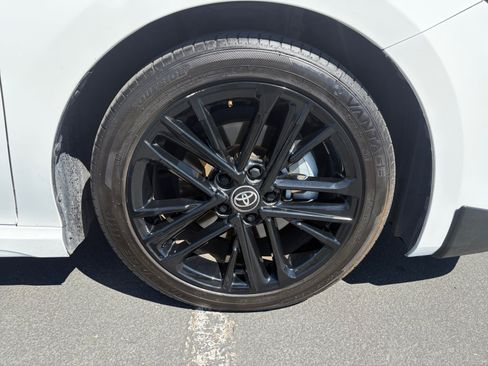 Used 2025 Toyota Camry SE FWD image 29