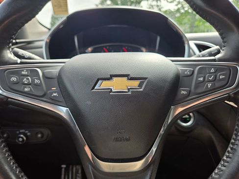 Used 2020 Chevrolet Equinox LT w/ Driver Convenience Package AWD/4WD image 23