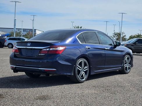 Used 2017 Honda Accord Sport Special Edition image 4