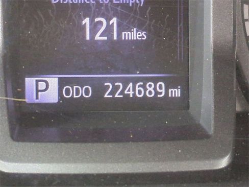 Used 2017 Toyota Tacoma TRD Sport w/ Premium & Technology Package image 28