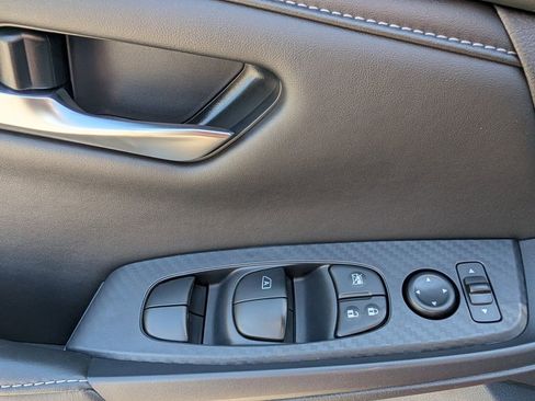 Used 2025 Nissan Sentra SV w/ All-Weather Package FWD image 20