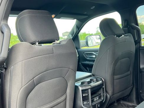 Used 2022 RAM 1500 Big Horn AWD/4WD image 39