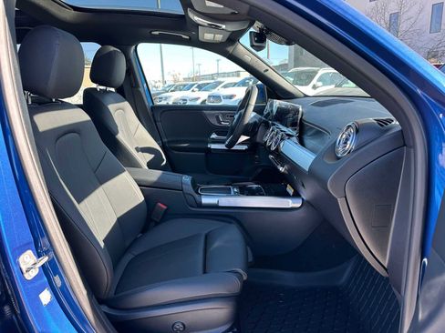 New 2026 Mercedes-Benz GLB 250 4MATIC image 10
