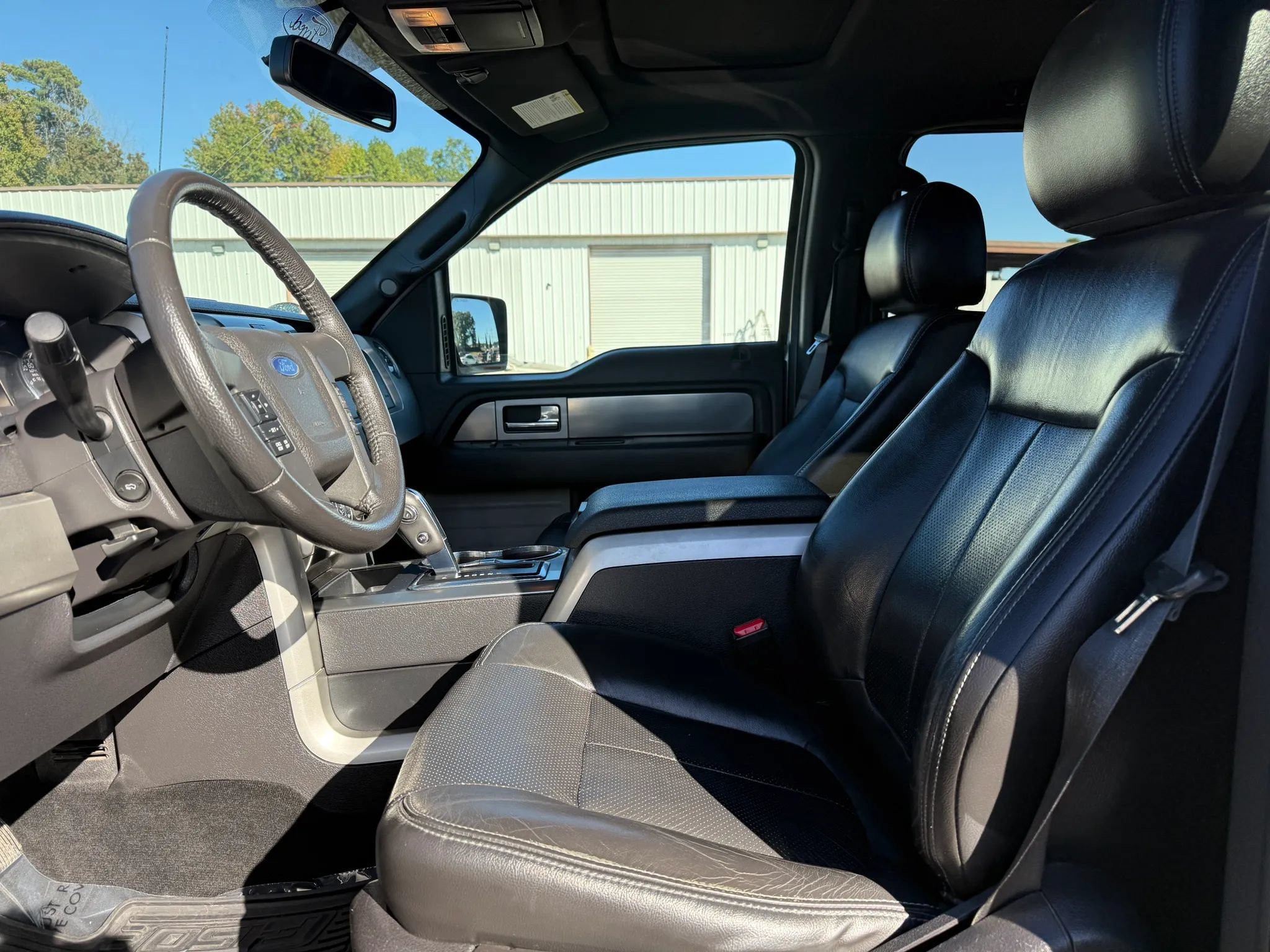 Used 2013 Ford F150 FX4 w/ Luxury Equipment Group AWD/4WD image 2