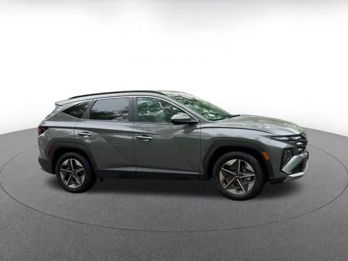 Used 2025 Hyundai Tucson SEL FWD image 2