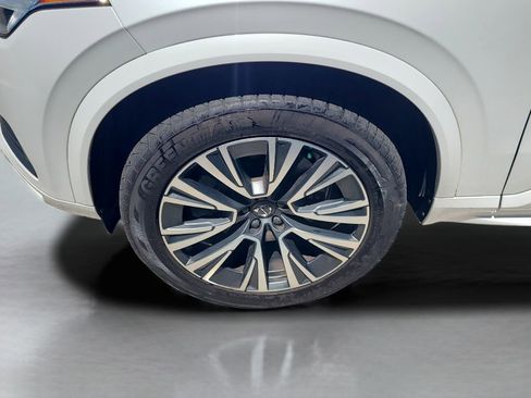 Used 2020 Volvo XC90 T5 Momentum w/ Protection Package Premier FWD image 27