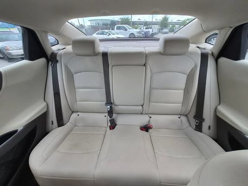 Used 2024 Chevrolet Malibu LT FWD image 11
