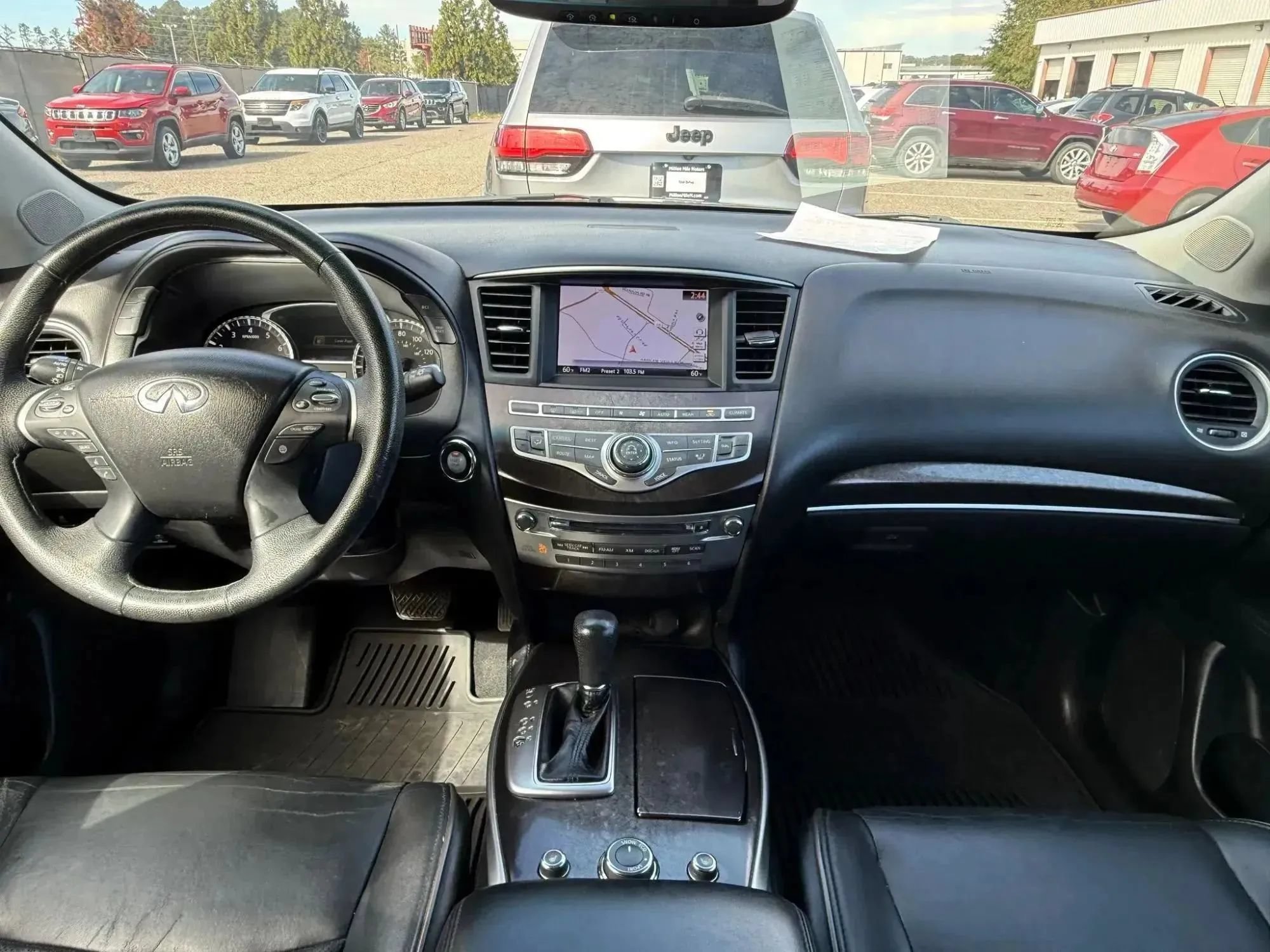 Used 2013 INFINITI JX35 AWD w/ Premium Pkg image 6
