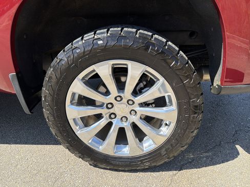 Used 2019 Chevrolet Silverado 1500 High Country w/ Technology Package image 19