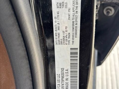 Used 2023 RAM 1500 Limited AWD/4WD image 10
