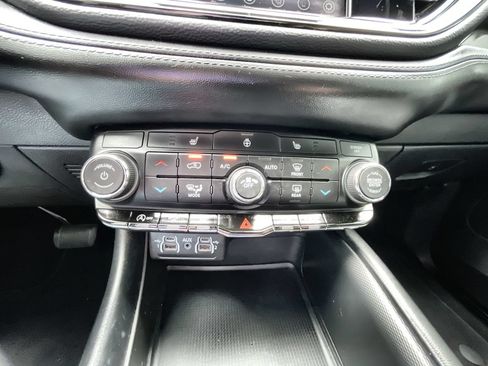 Used 2021 Dodge Durango GT RWD image 17