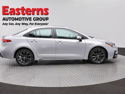 Used 2023 Toyota Corolla XSE FWD image 4