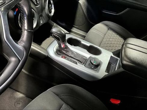 Used 2020 Chevrolet Blazer LT FWD image 16