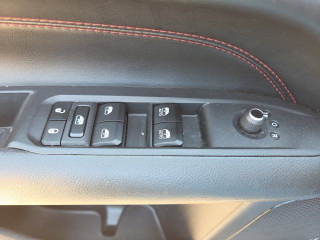 Used 2025 Jeep Compass Trailhawk AWD/4WD image 27