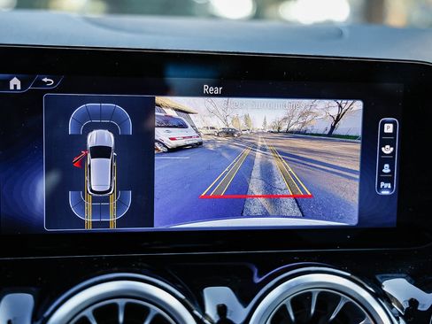 Certified 2025 Mercedes-Benz GLA 250 GLA 250 image 24