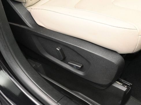 Used 2022 Ford Edge Titanium image 49