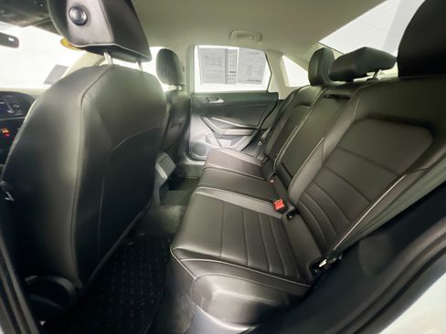 Used 2023 Volkswagen Jetta SE FWD image 28