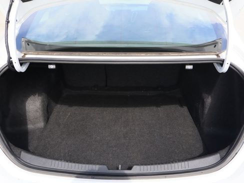 Used 2024 Chevrolet Malibu LT FWD image 25