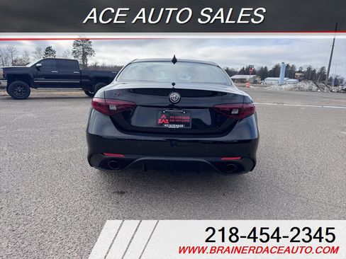 Used 2021 Alfa Romeo Giulia Ti Sport image 8