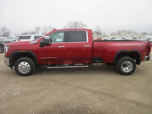 New 2026 GMC Sierra 3500 SLT w/ SLT Premium Package image 10